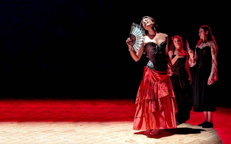 cantoni-red-trio